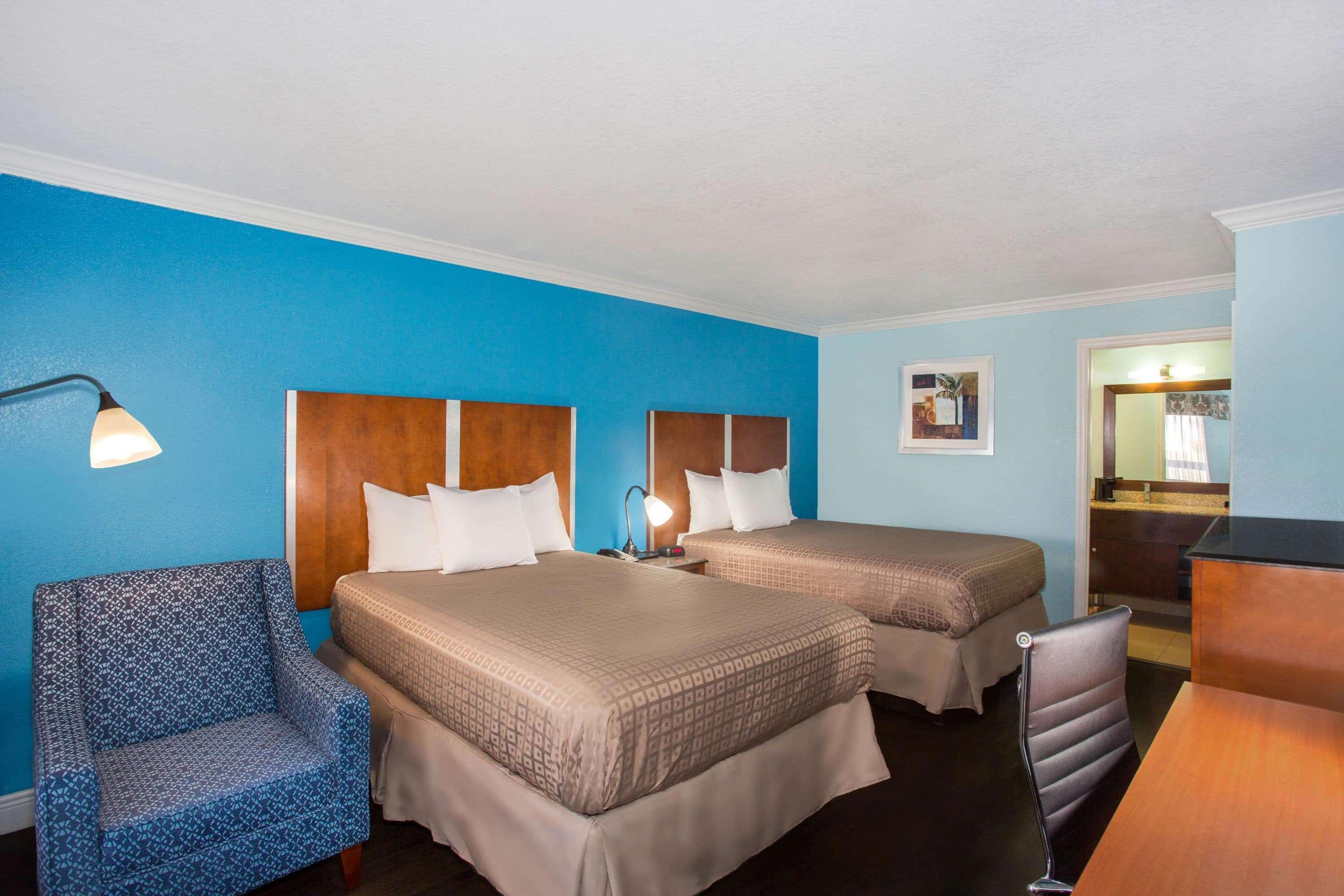Days Inn By Wyndham Florida Stadt Exterior foto