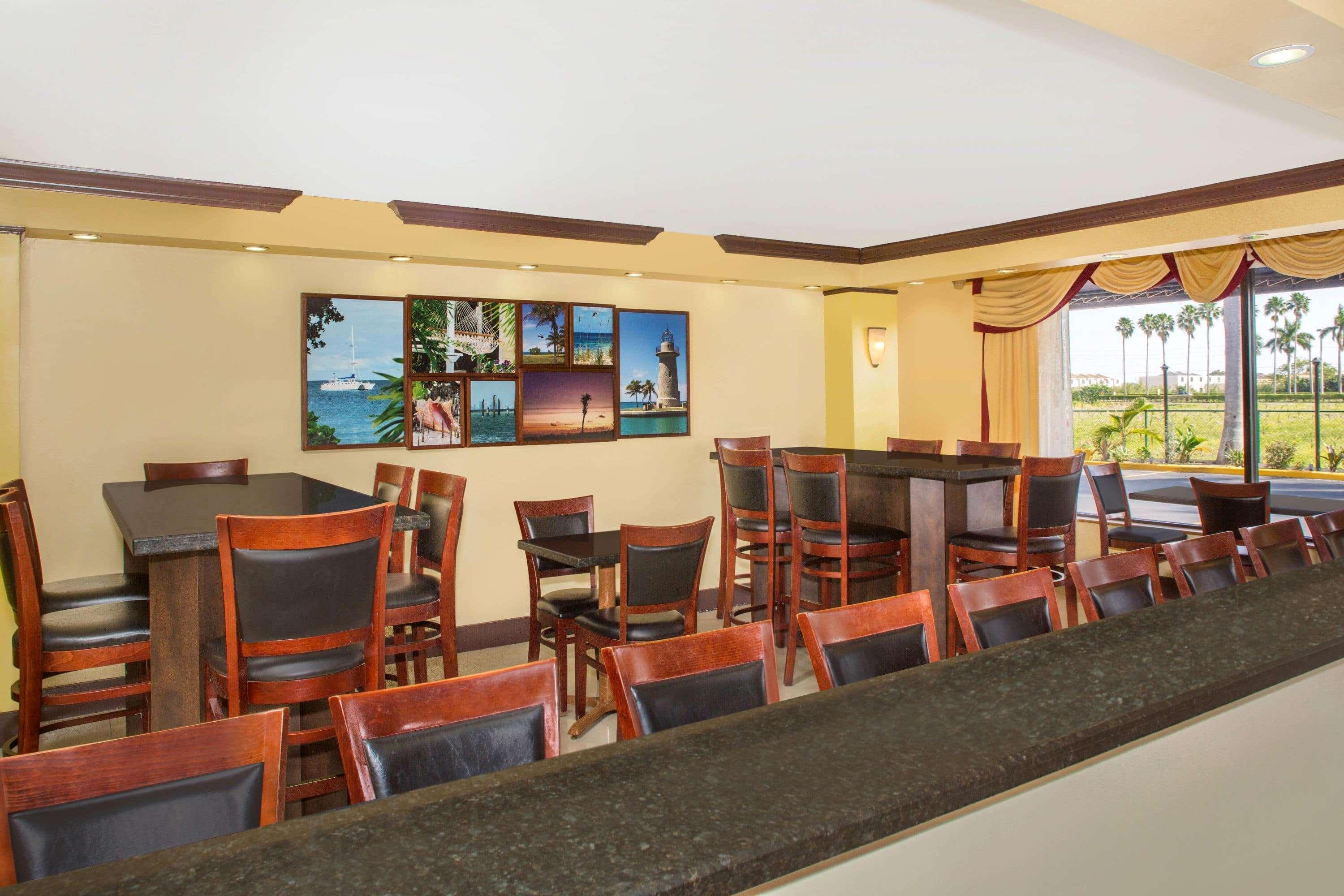Days Inn By Wyndham Florida Stadt Exterior foto