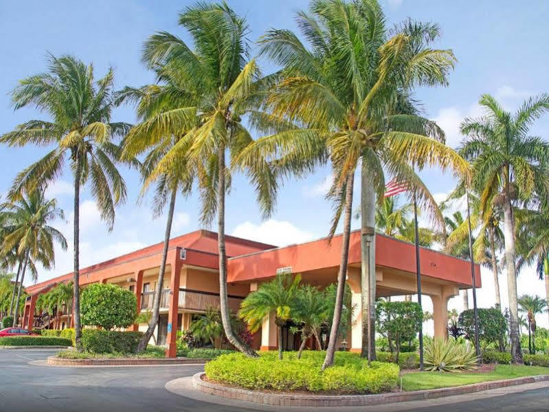 Days Inn By Wyndham Florida Stadt Exterior foto